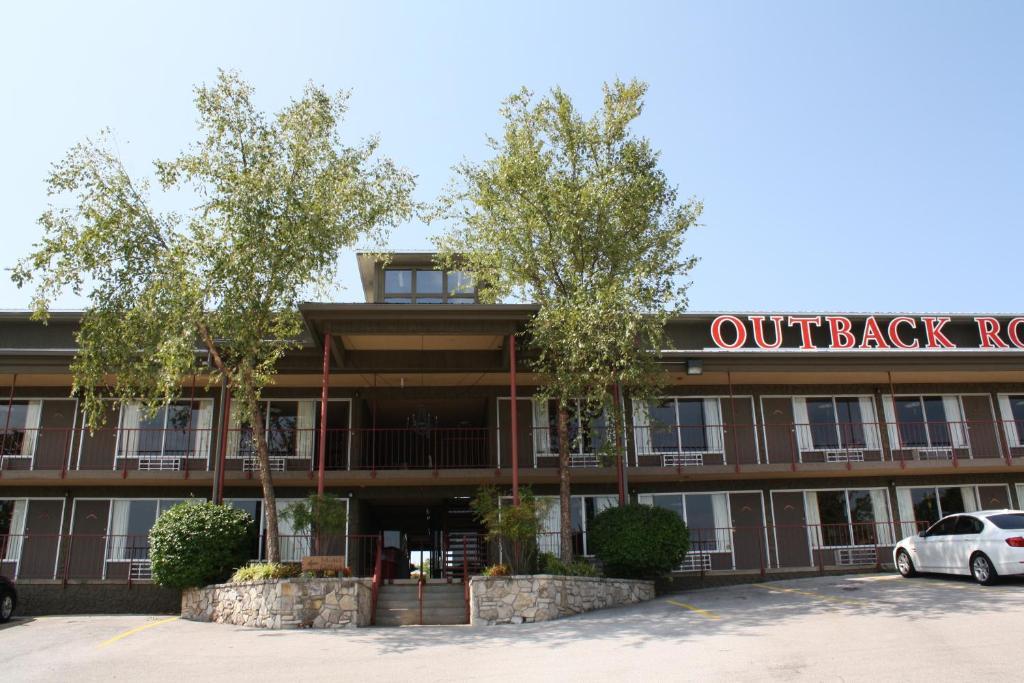 Hotel Outback Roadhouse & 2*