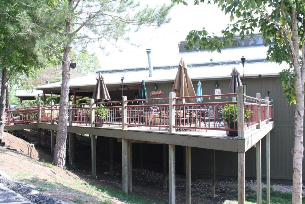 Outback Roadhouse & Branson